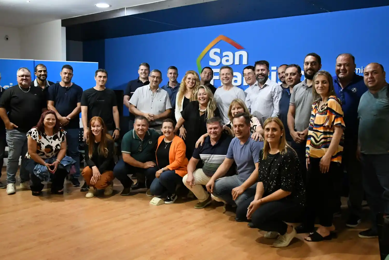 En el encuentro el intendente municipal se puso a disposición de las iglesias evangélicas para llevar adelante acciones políticas