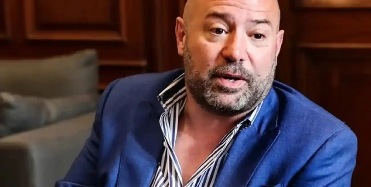 Casanello prohíbió a Spagnuolo y al resto de los imputados la salida del país.