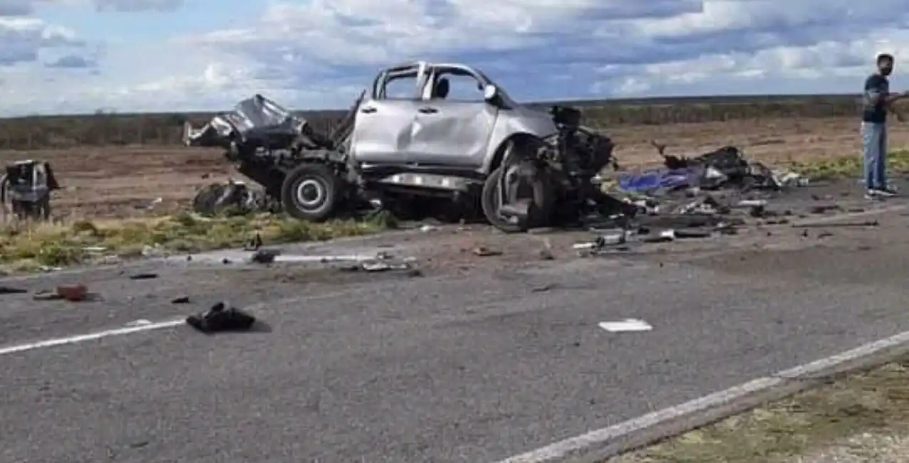 Accidente fatal en RP 20 entre un camión y una camioneta: dos muertos