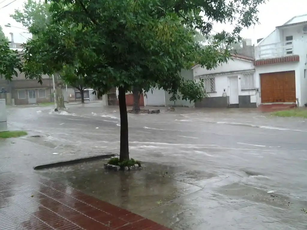 Una zona de Entre Ríos en alerta naranja por tormentas severas