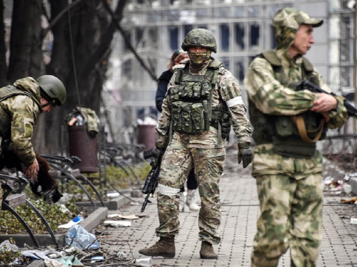 Se espera la caída de Mariupol, en el sudeste de Ucrania, y Rusia atacó Lviv, en el oeste