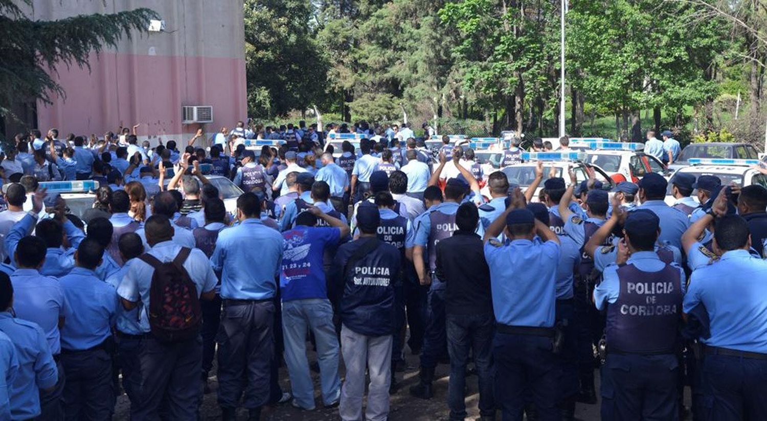 Vuelve la idea de sindicalizar a la policía