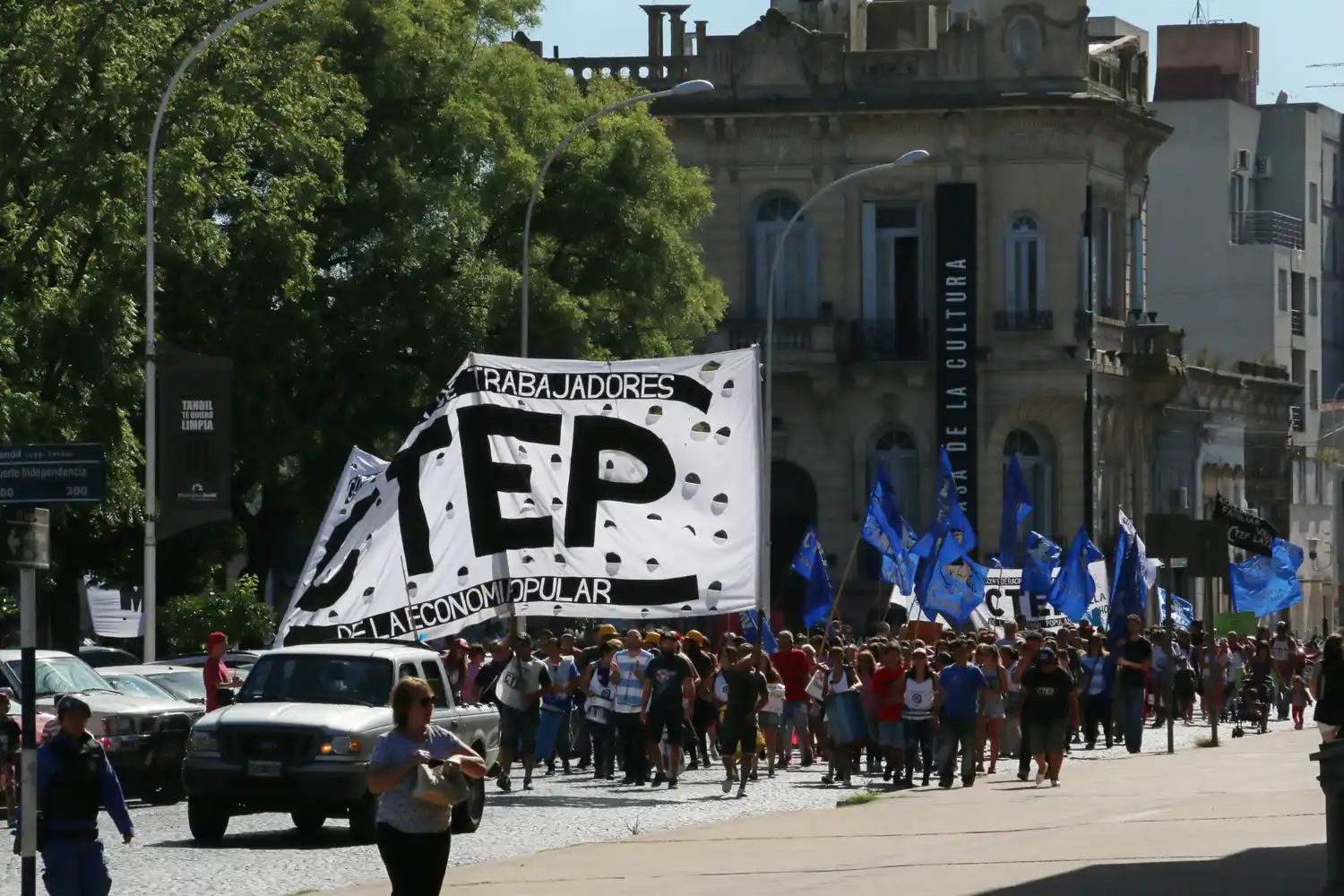 Sectores de la Economía Popular se movilizaron en reclamo de reconocimiento de su trabajo