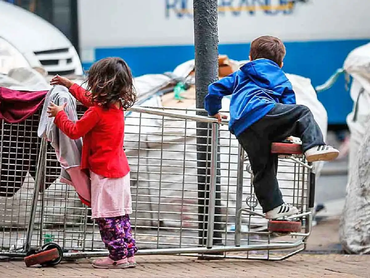 Una familia ya necesita más de $100 mil para no ser pobre en Argentina