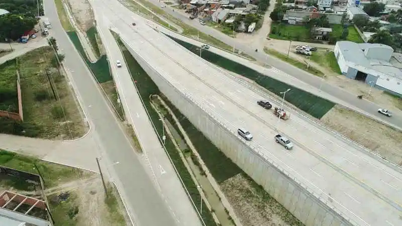 Ayer se cumplió un año de la habilitacion del
puente sobreelevado de la avenida Néstor Kirchner