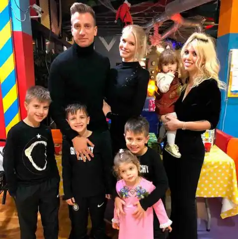 Wanda "deschavó" a Maxi López en el día del padre y él le respondió