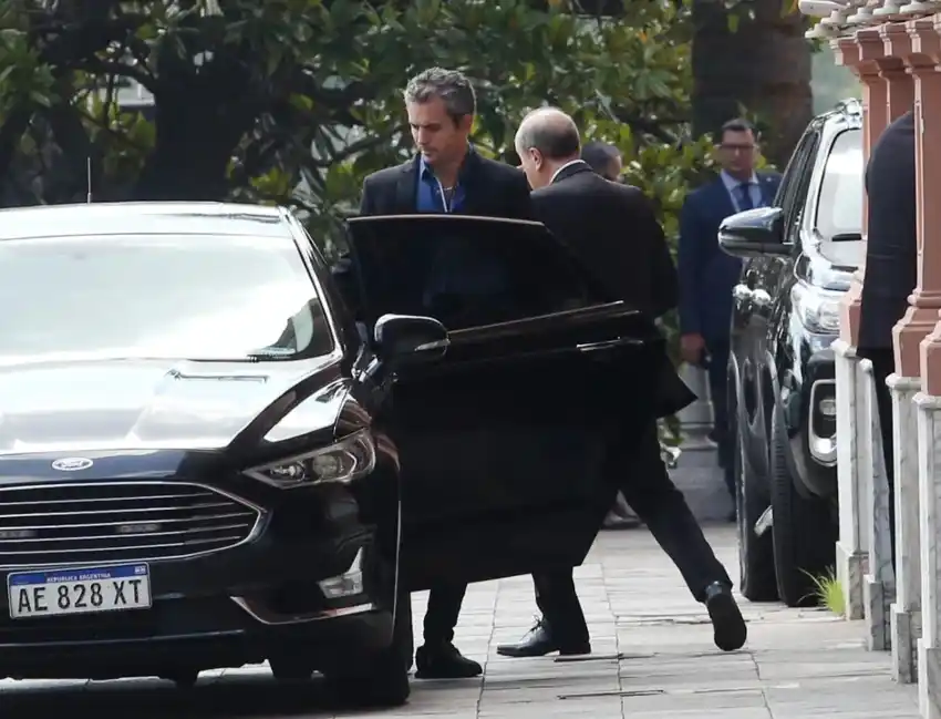 El oficialismo pospuso la sesión de la ley ómnibus para el miércoles