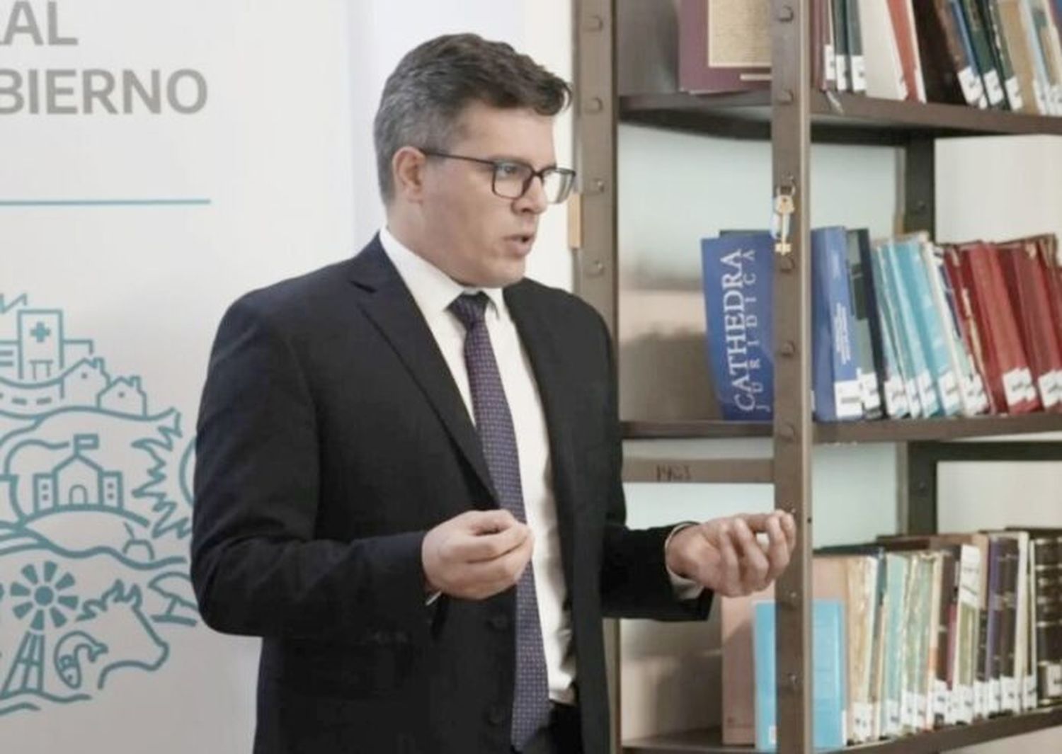 El Asesor General de Gobierno, Santiago Pérez Teruel.
