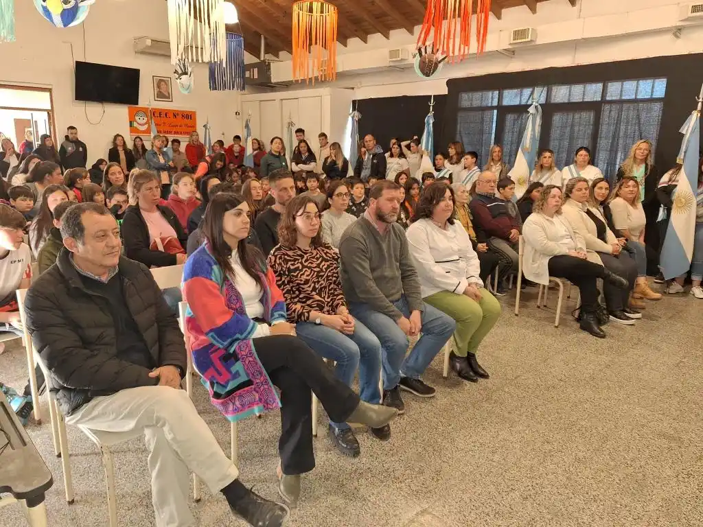 Día del Respeto a la Diversidad Cultural: Marini participó del acto del Centro Educativo 801