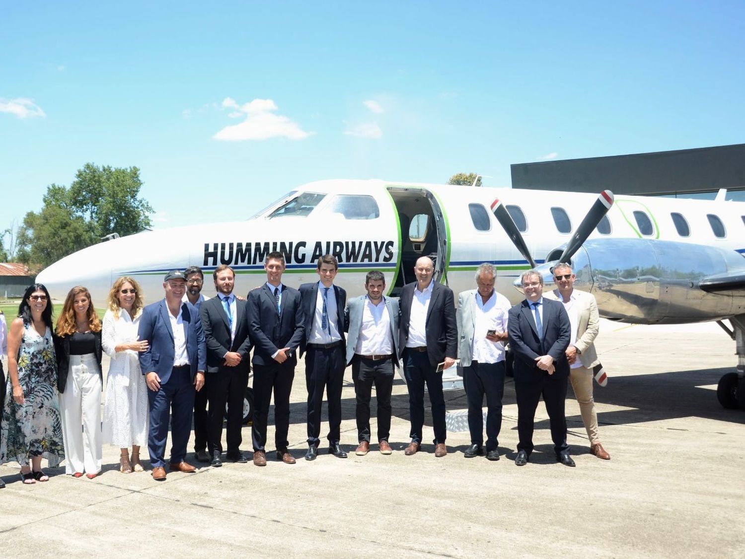 El vuelo inaugural contó con la presencia de autoridades nacionales, locales y de la empresa.