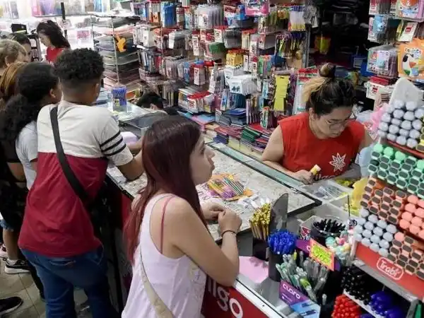 Las ventas minoristas pyme descendieron 
5,6 por ciento interanual en febrero