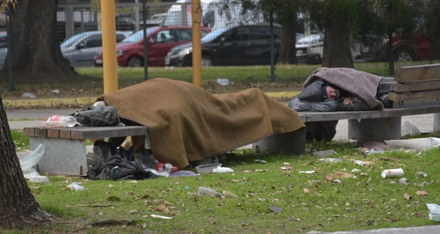Van 25 años en los que Argentina no baja del 30% de pobreza