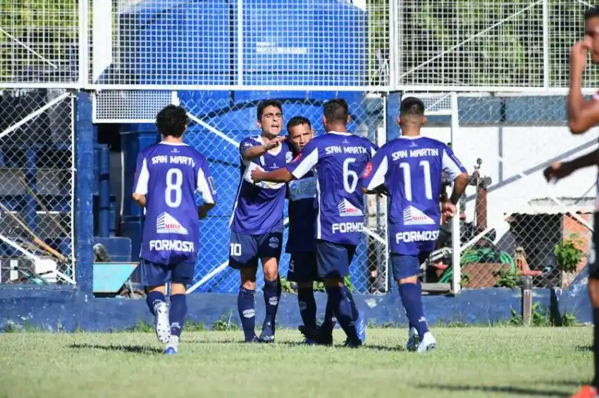 Sportivo Patria, San Martín y el portuario a semis
