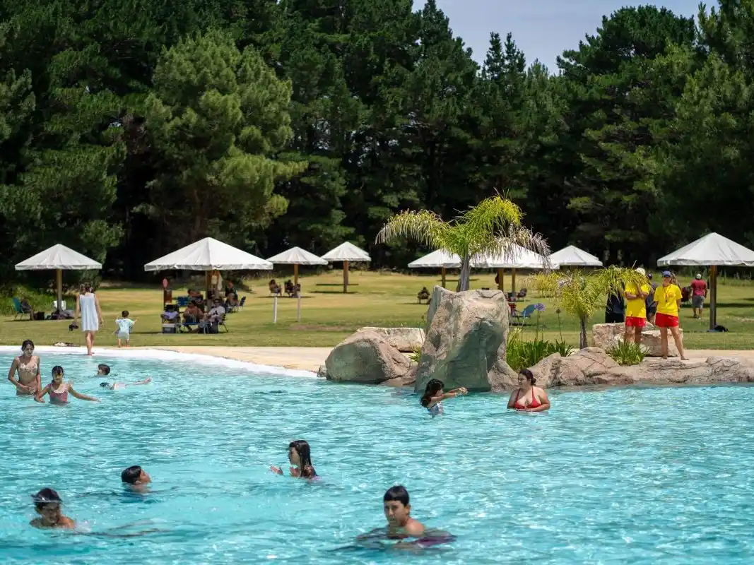 Inauguración de la temporada en San Cayetano