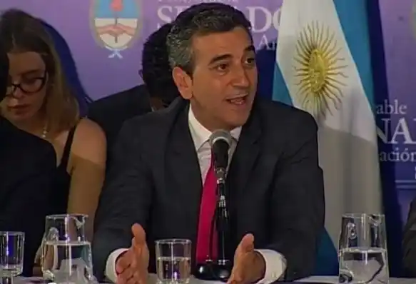 Randazzo defenderá en el Senado la estatización de los trenes