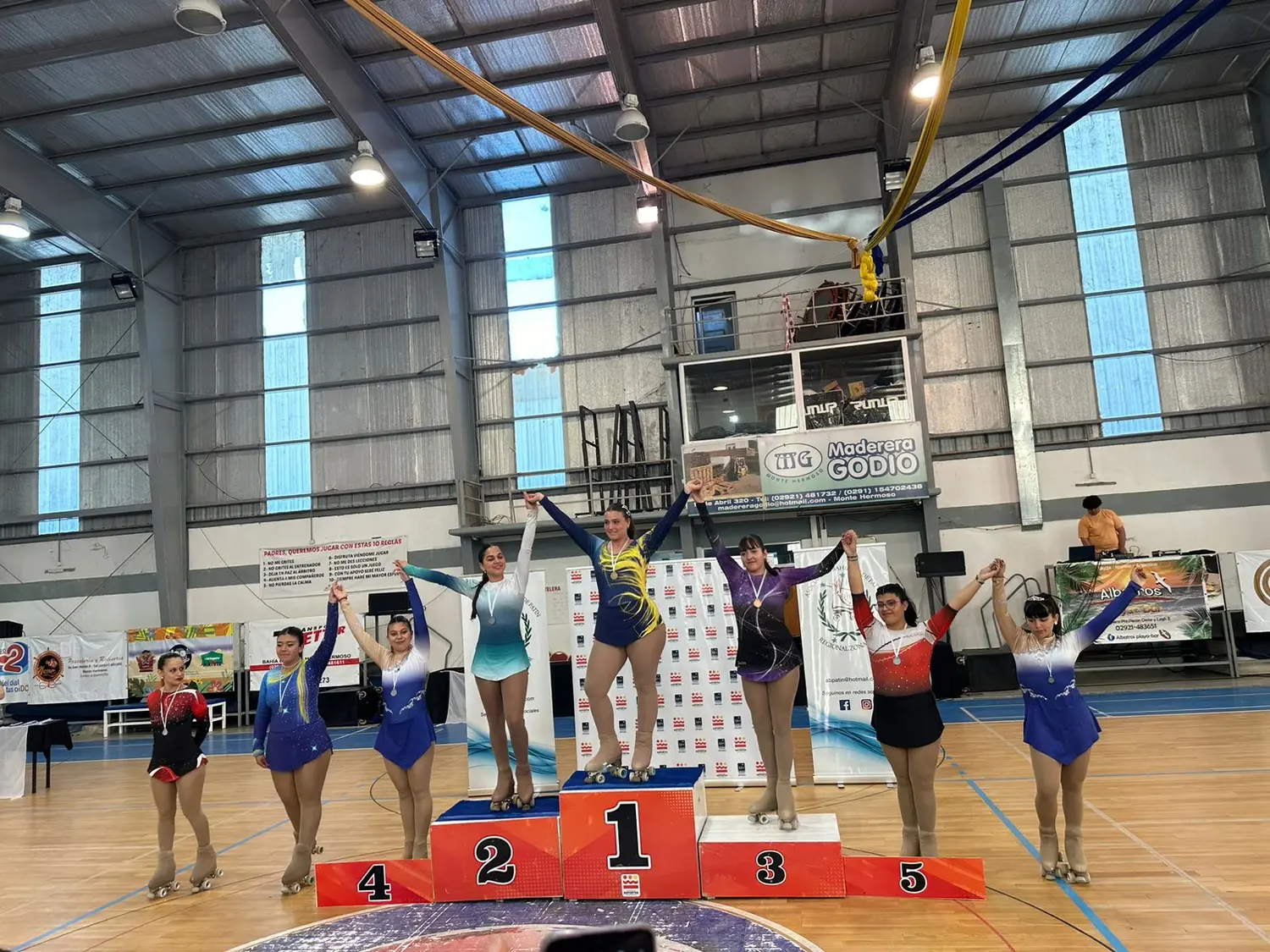 La Escuela de Patín de Villa del Parque compitió en Monte Hermoso