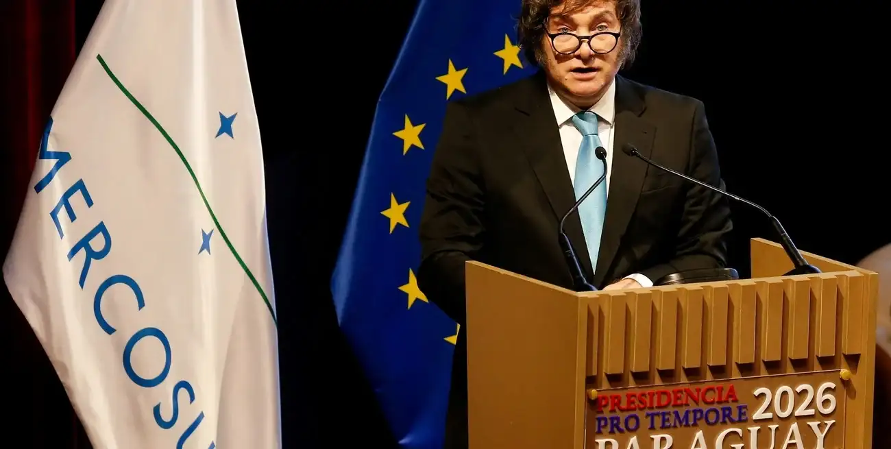 Apenas horas después de la sanción, el presidente Javier Milei promulgó este jueves el acuerdo entre el Mercosur y la Unión Europea, de esa norma en el Senado. Foto: REUTERS / Cesar Olmedo.