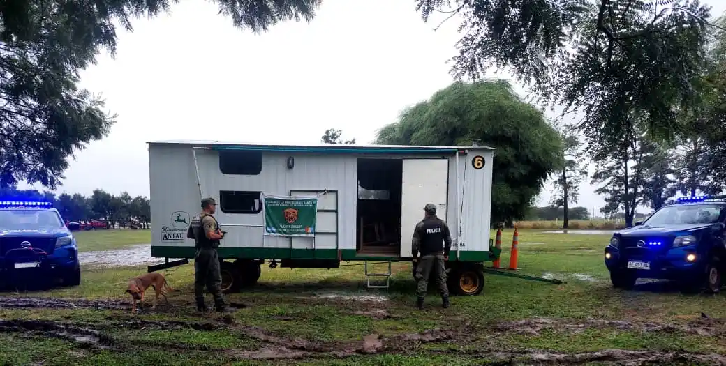 POLICÍAS RURALES DE "LOS PUMAS"