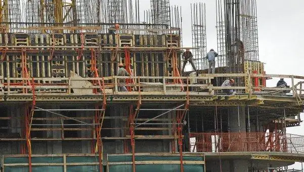 La construcción, en "la contracción más pronuncia de la historia"