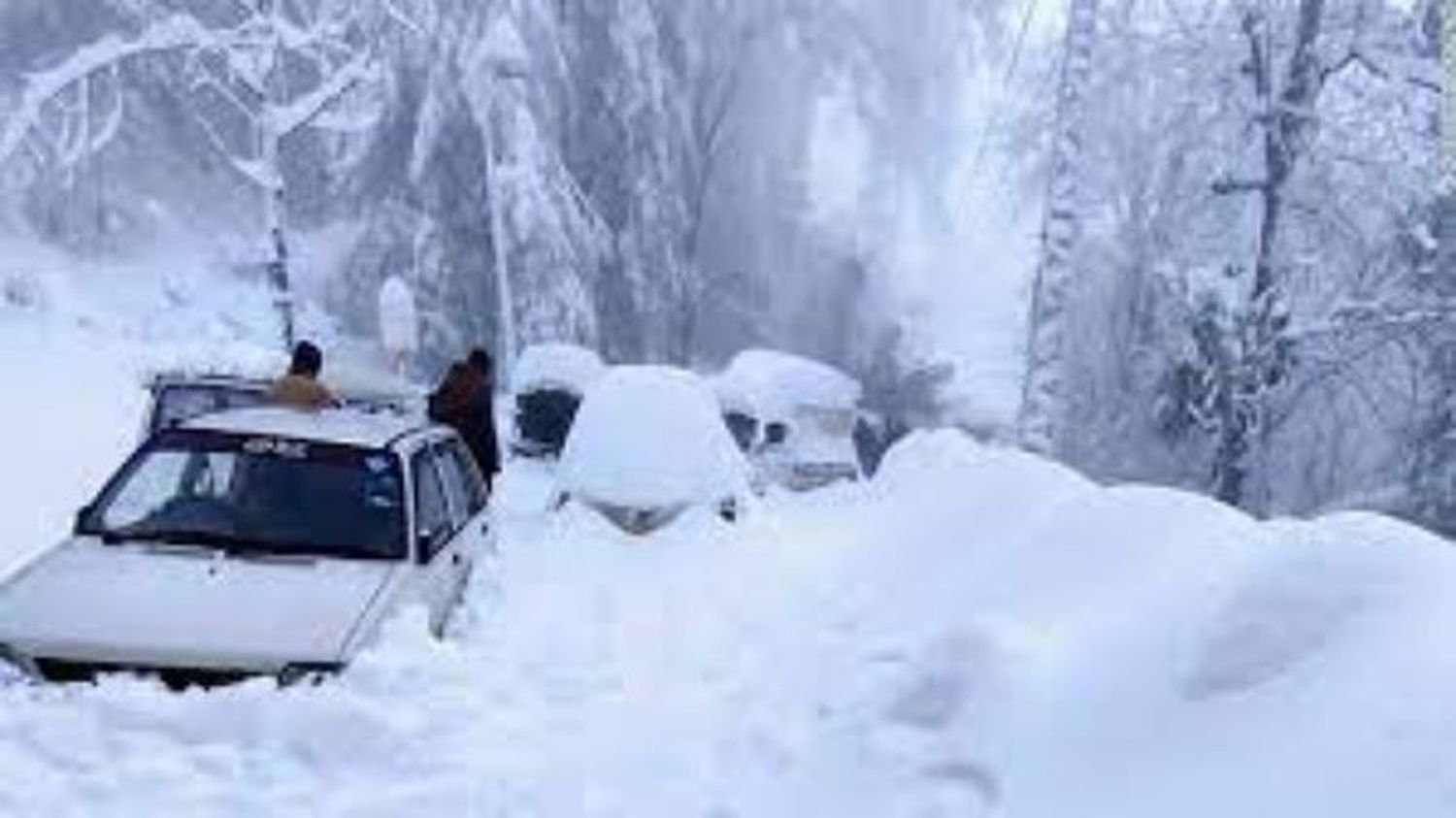 “CICLÓN BOMBA” la tormenta de nieve «histórica» que azota el este de EE.UU.