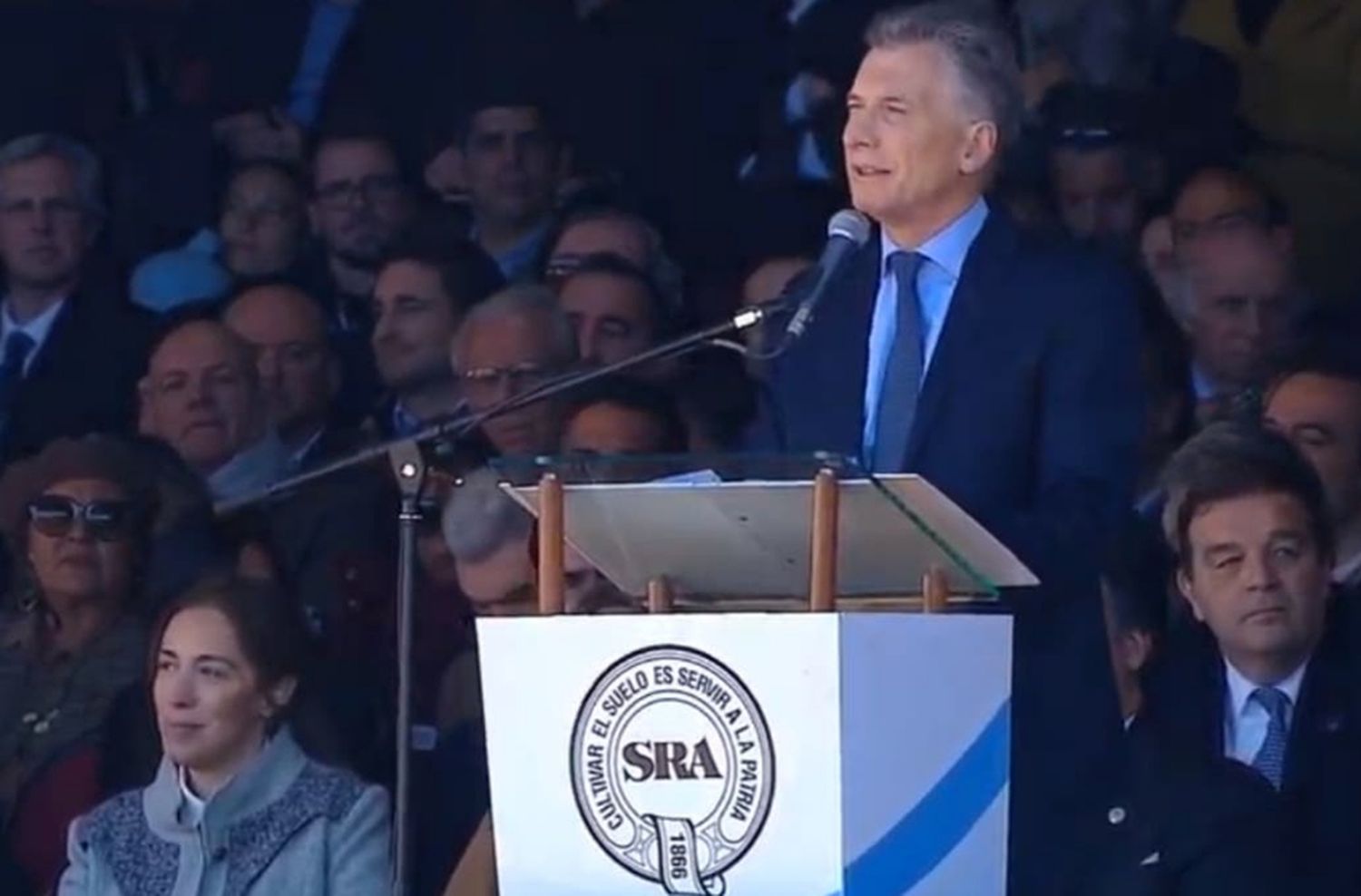 Macri en la Rural: "Se tienen que terminar las retenciones a las exportaciones"