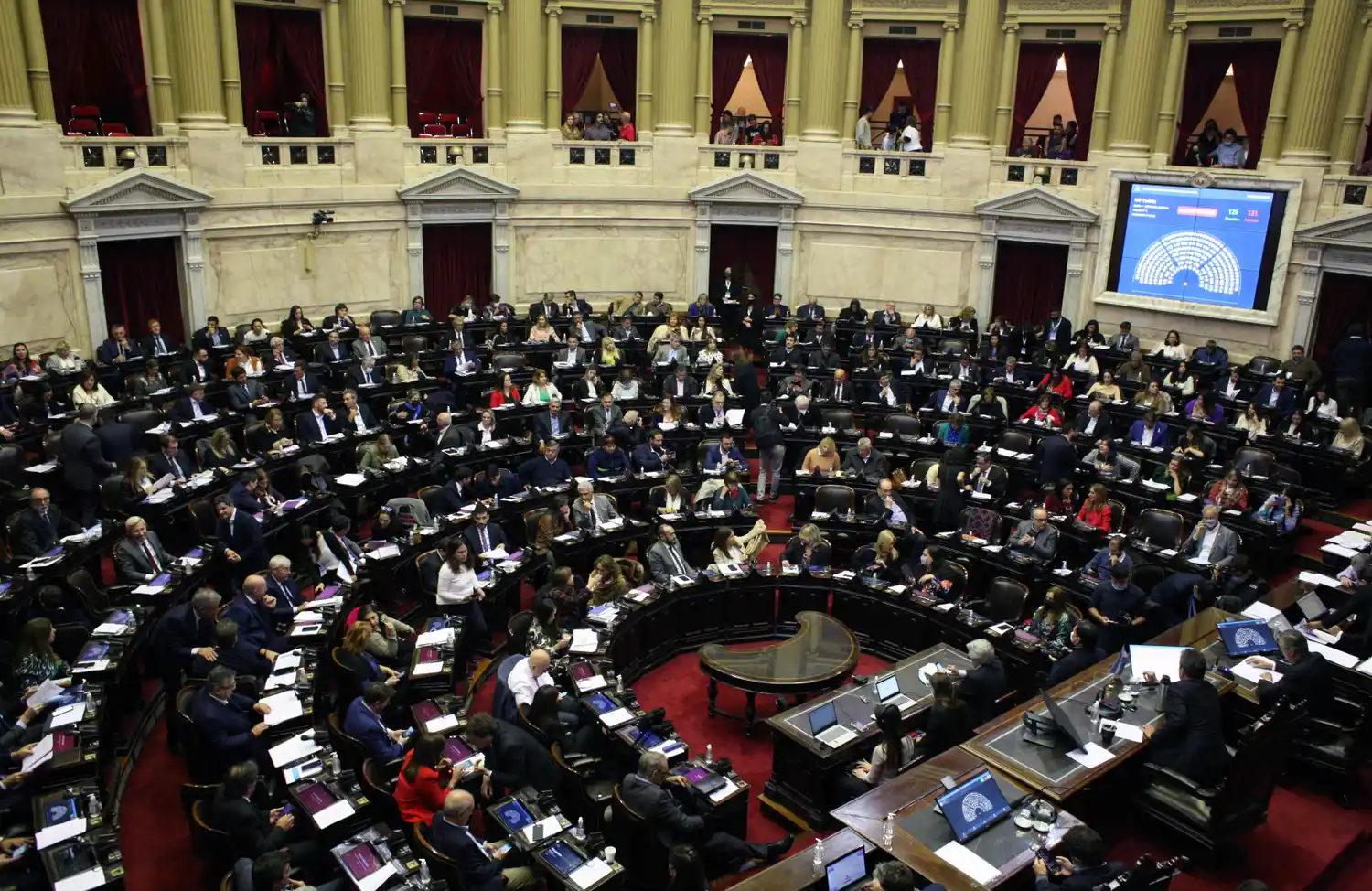 Ayer se realizó la anunciada sesión de la Cámara de Diputados.