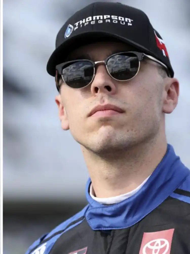 Dean Thompson prueba otros deportes y Hailie Deegan descansa 