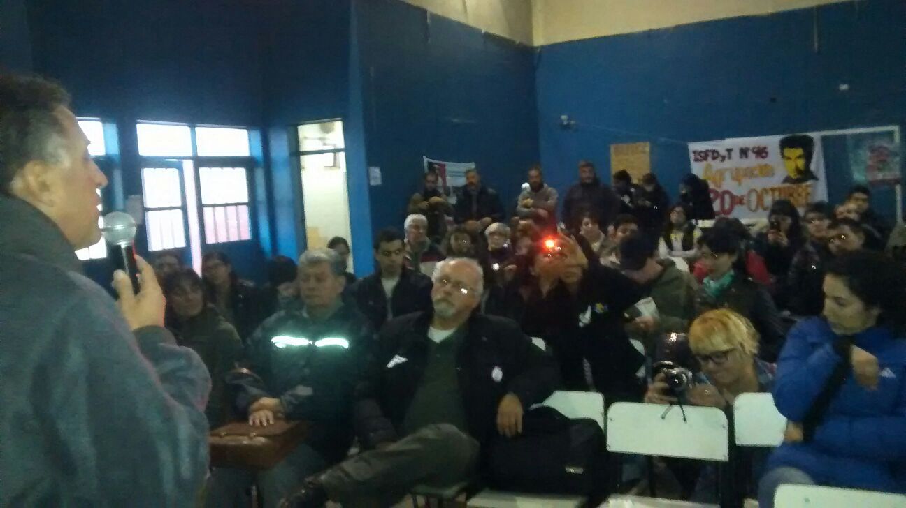 Pitrola en La Matanza: "La educación pública pasa su peor momento con Scioli"