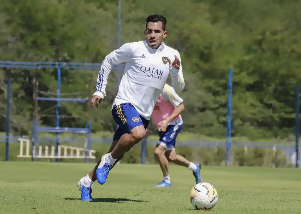 Tevez no se sumó y es duda para el domingo