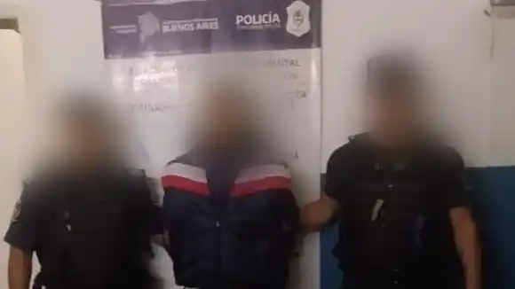 Se presentó en la casa de su ex pareja y la amenazó de muerte