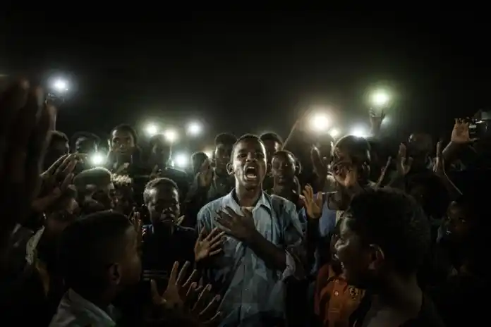 Yasuyoshi Chiba gana el World Press Photo 2020