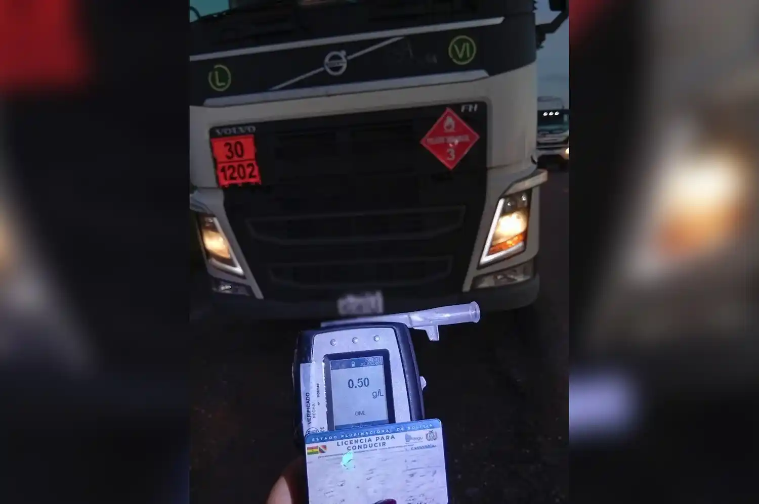 Detuvieron al conductor de un camión con combustible por alcoholemia positiva en un control en Ruta Nacional 34