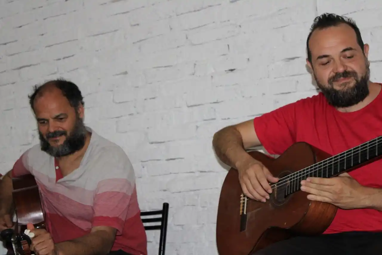 Carlos Aguirre dio una charla en la EET Nº 68