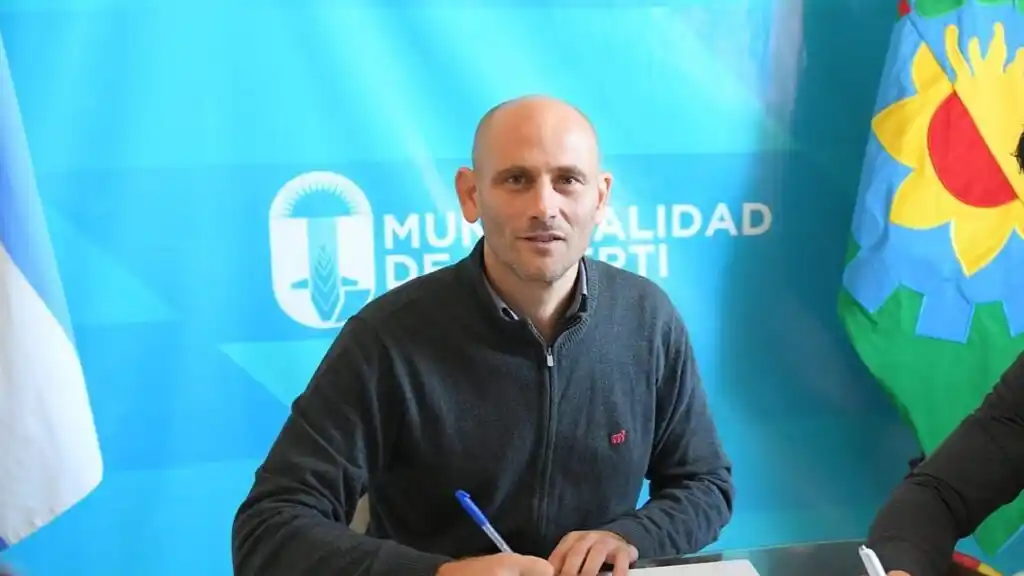 Desde Alberti, Lago elogió a Kicillof por darle un rol clave a los intendentes: "Construyó desde los territorios"