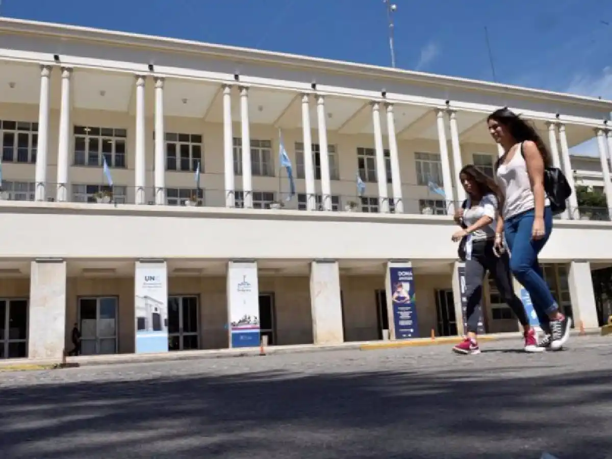 La UNC recomendó el uso del lenguaje inclusivo