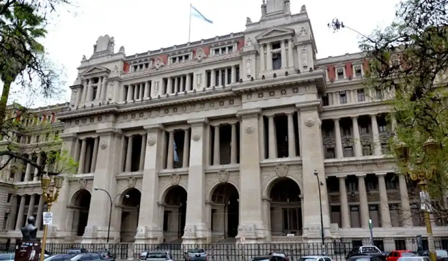 CAME, SRA y CONINAGRO salen en apoyo a la reforma laboral propuesta por Milei en el DNU