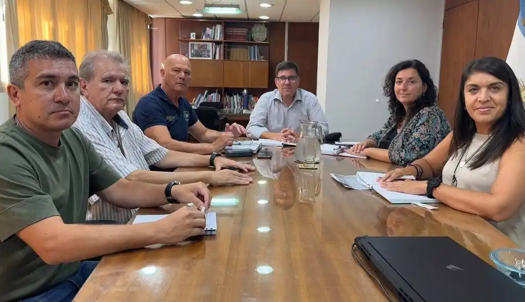 El encuentro encabezado por el ministro de Educación