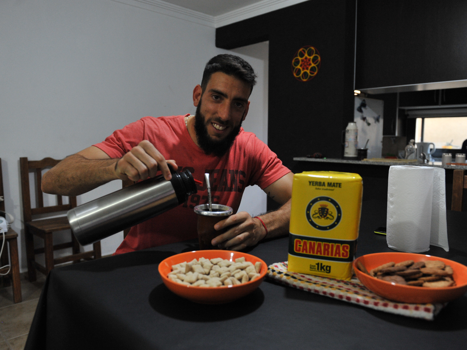 El mate uruguayo, compañero de los futbolistas