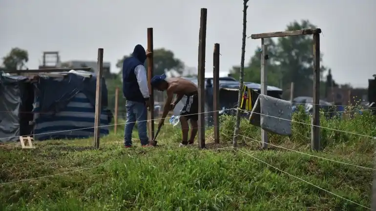 Toma de terrenos en Merlo: Realizan censo para conocer las situación de las familias