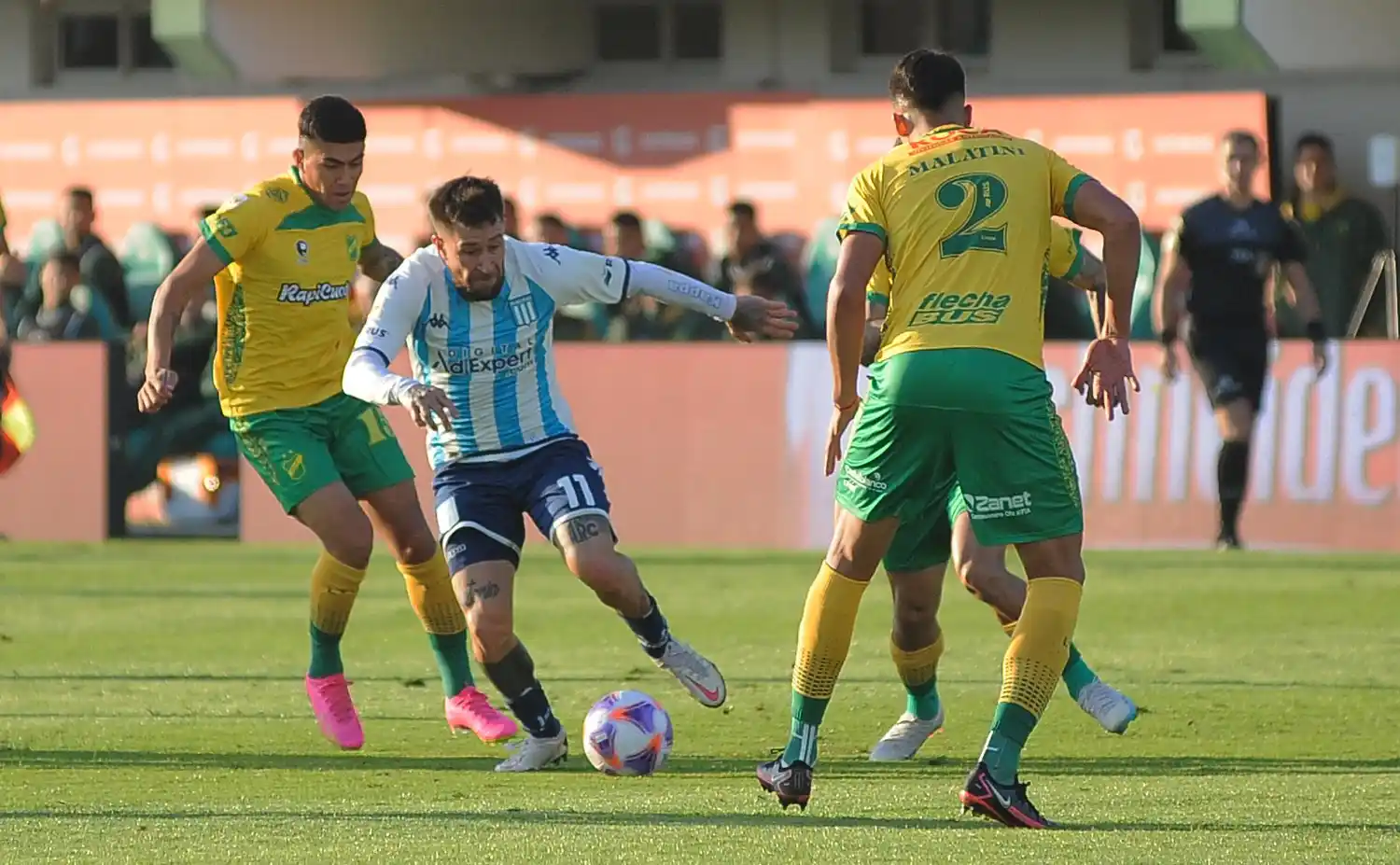Racing repartió puntos en Varela