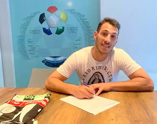 Nicolás Igartúa jugará con Fenix en la Primera B Metropolitana