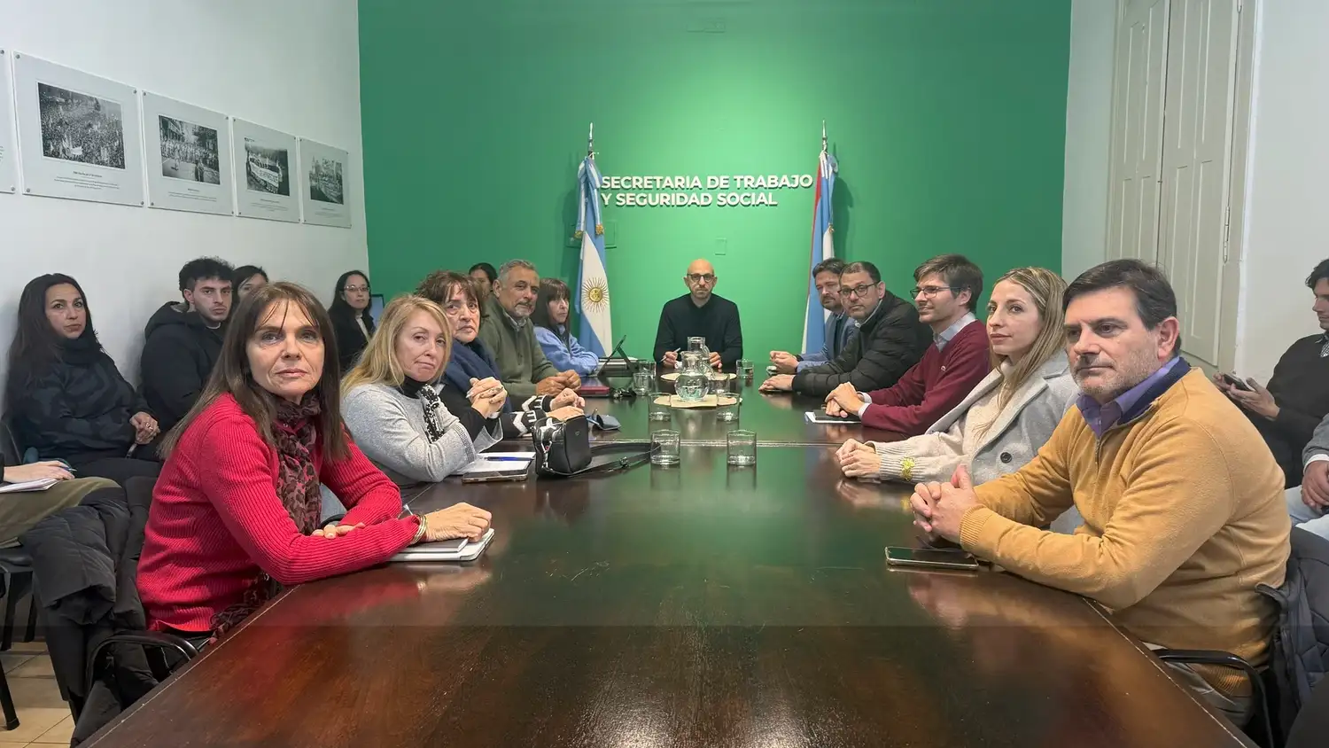 El Gobierno presentó una oferta salarial a los gremios estatales y la paritaria pasó a cuarto intermedio