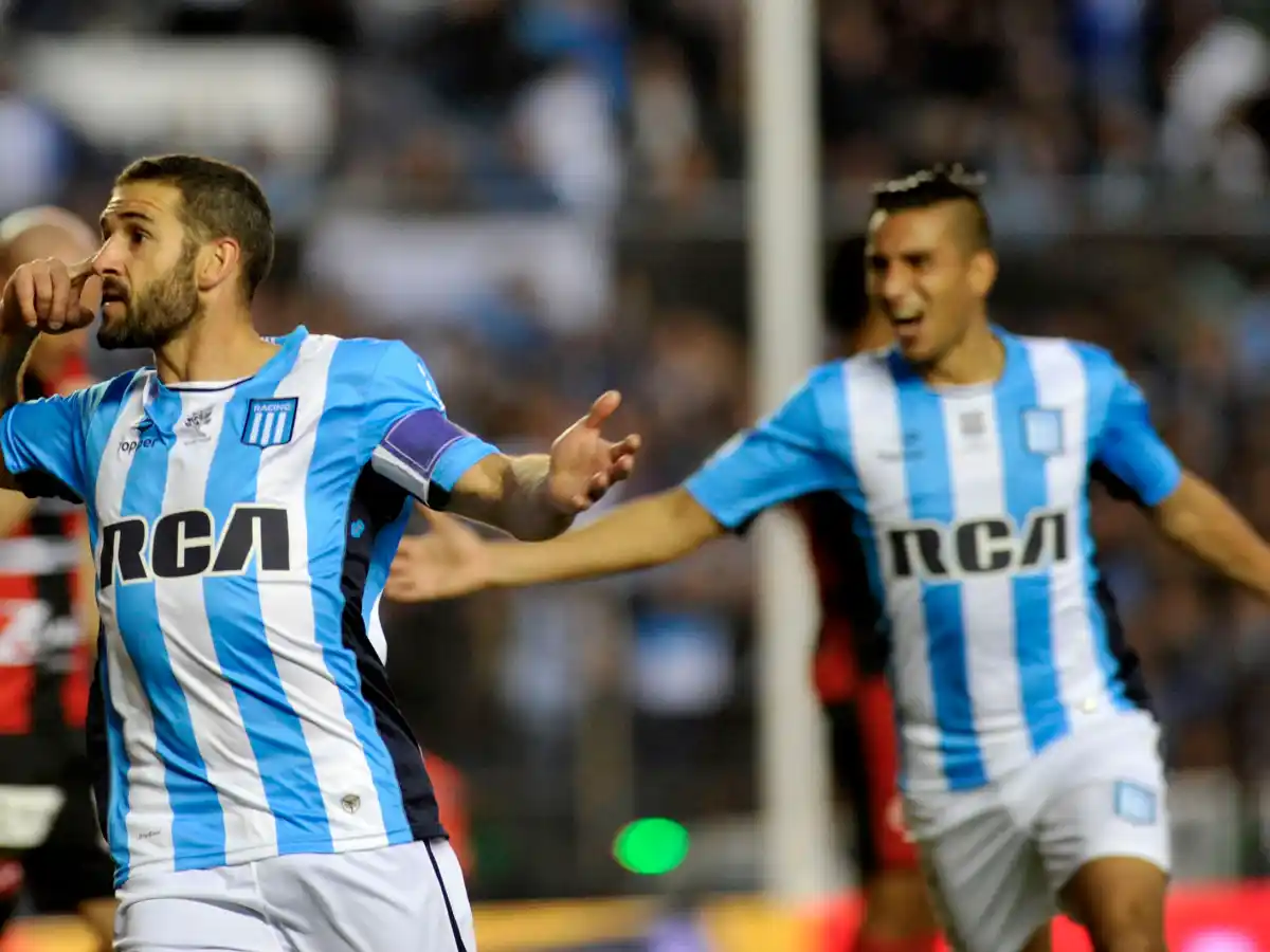 RACING RECUPERA A "LICHA" LÓPEZ