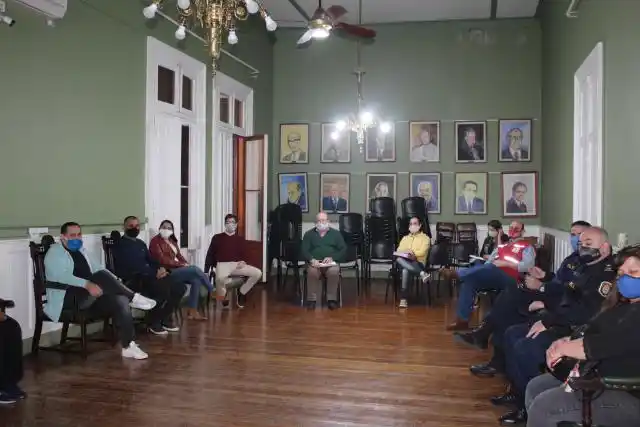 Se habilitan las actividades gastronómicas, hoteleras y deportivas individuales