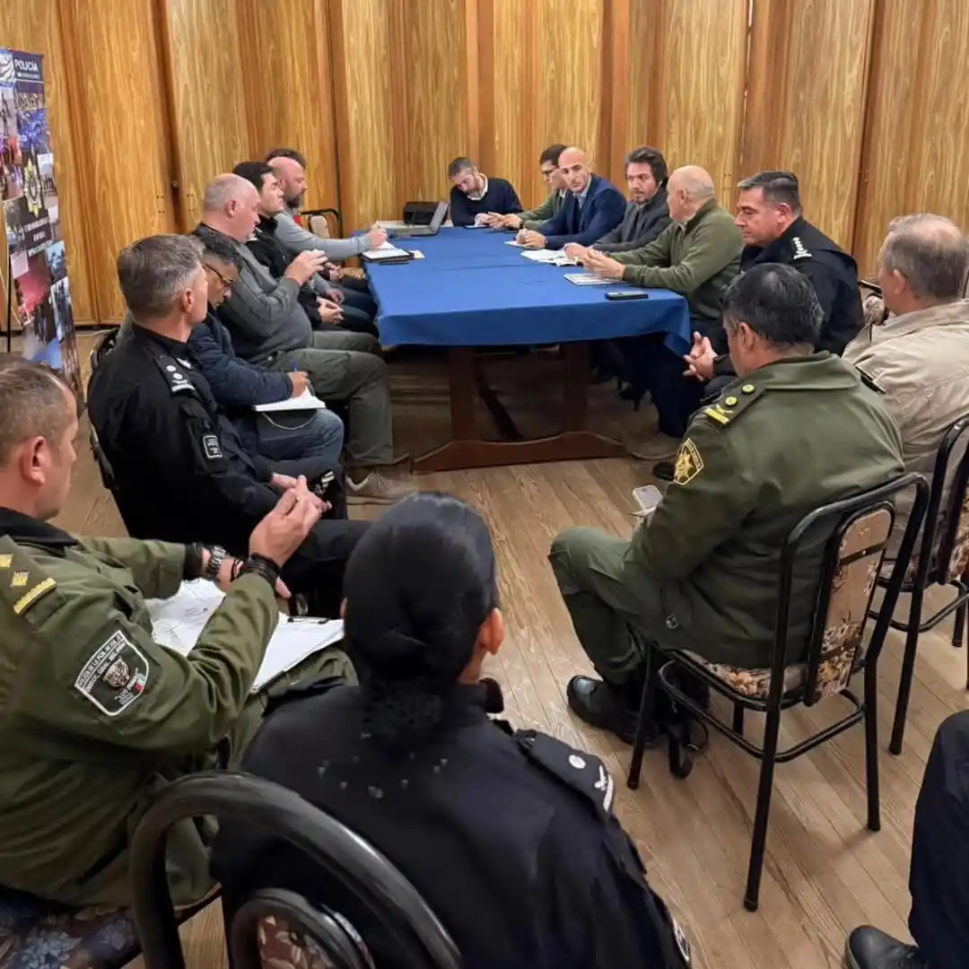 Reunión de trabajo en la Jefatura: autoridades analizaron operatividad policial y seguridad rural de Rafaela y la región