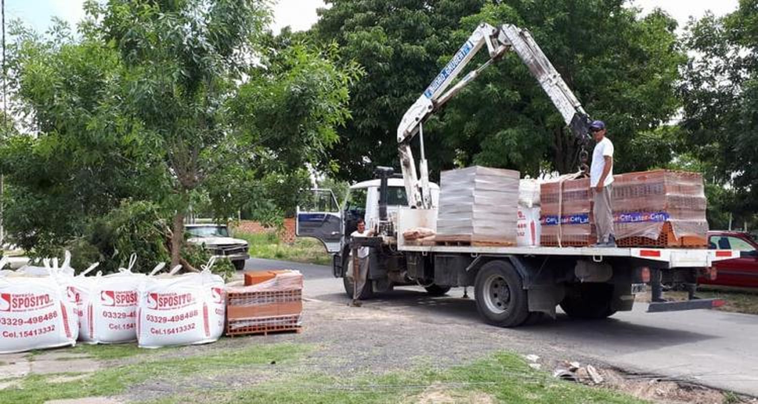 Voluntarios comenzaron a construir ampliaciones en el Merendero Benefactora