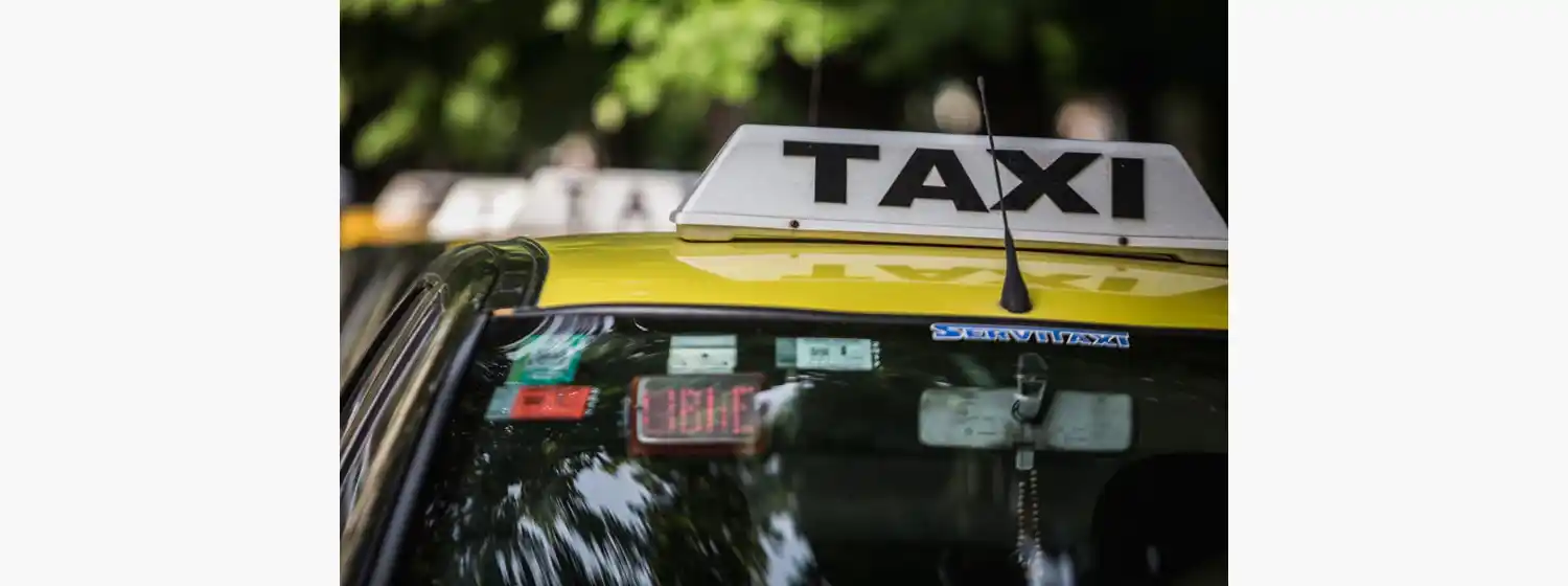 Taxistas acusan "pérdida de rentabilidad" por la suba del combustible