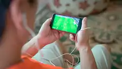 Cerraron Fútbol Libre y otras 55 webs que transmitían partidos de fútbol de manera ilegal