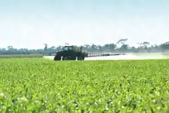 La venta de tractores, pulverizadoras y trilladoras subió 42%