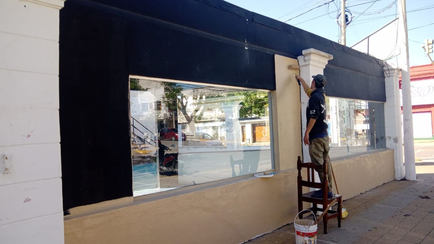 Abre sus puertas el primer bar del país atendido por personas sordas